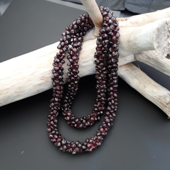 Handcrafted! Granular Garnet Necklace - Picture 2 of 7